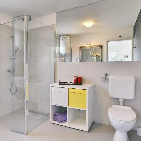 بيت للعطل House In Li Njan With Private Pool *